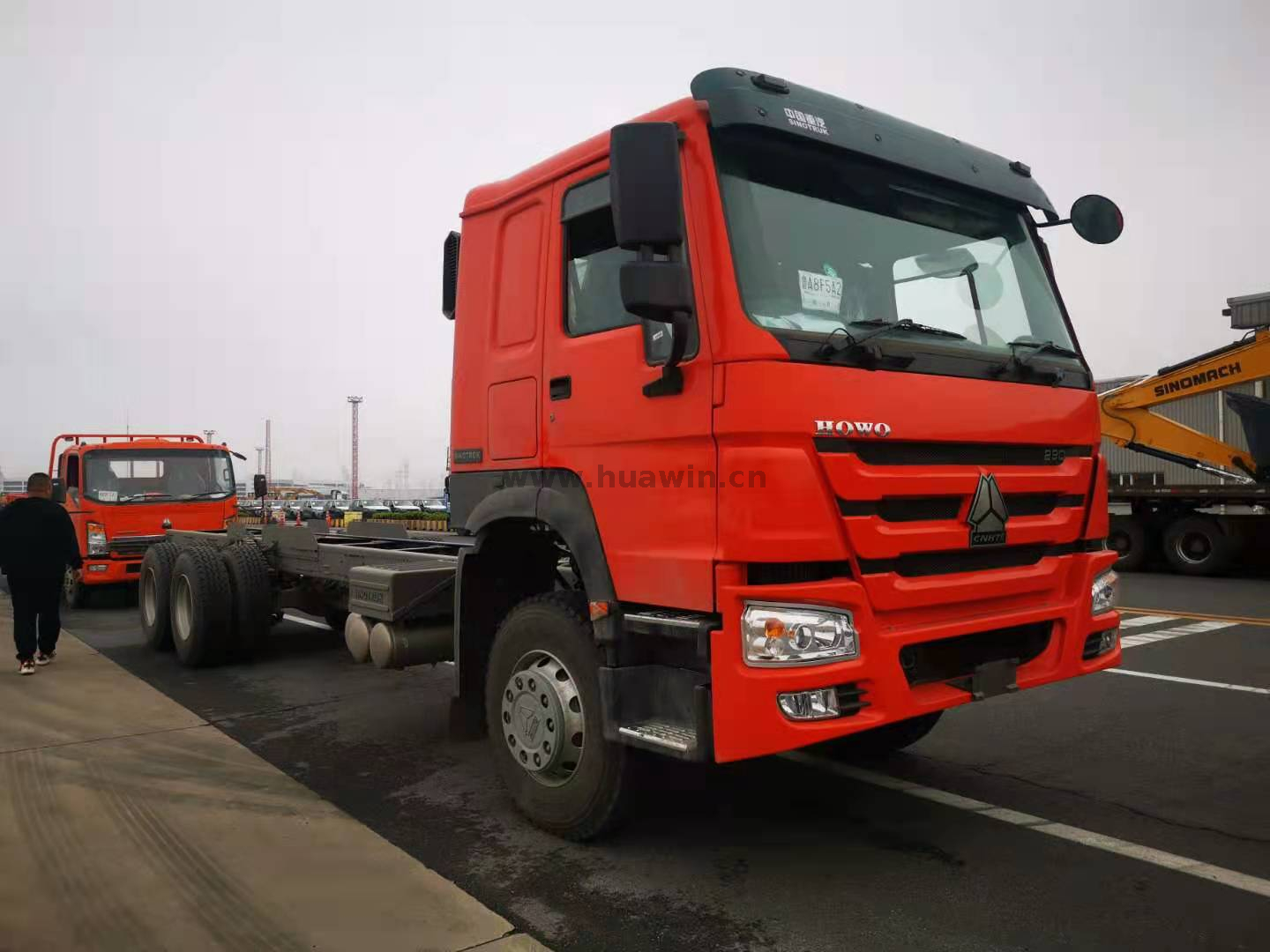 Châssis de camion cargo SINOTRUK HOWO 6x4 10 roues