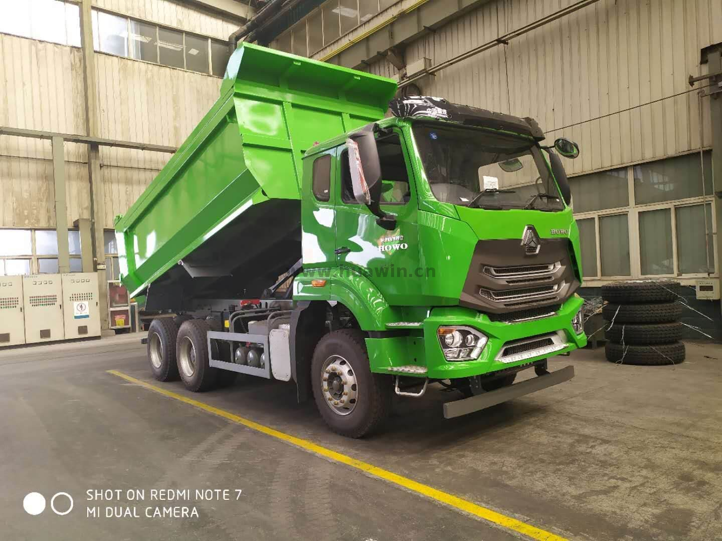Nouveau camion à benne basculante SINOTRUK E7G 6X4 20CBM 30T