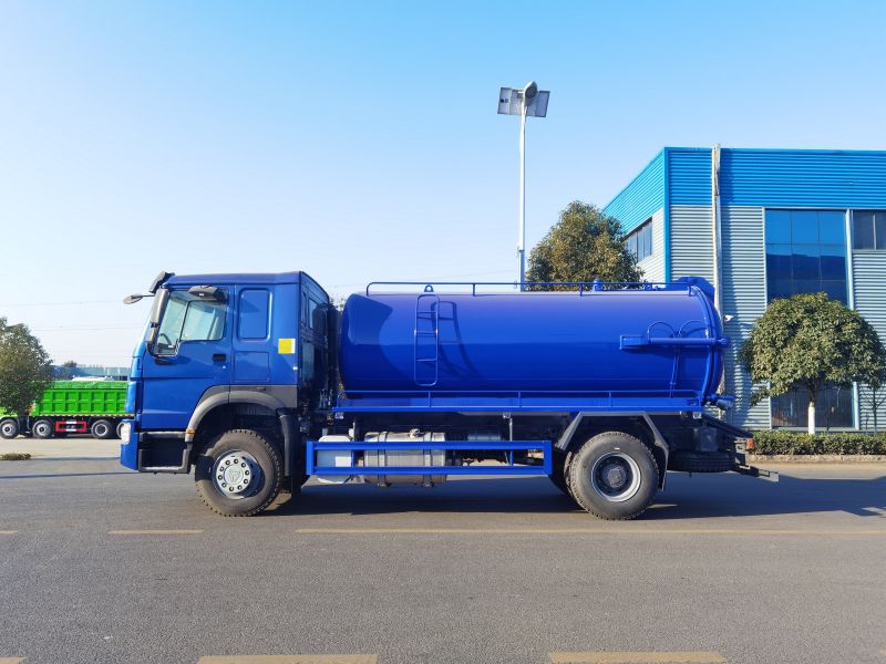 Camion d'eaux usées pour camions lourds HOWO 4X2 City Sanitation